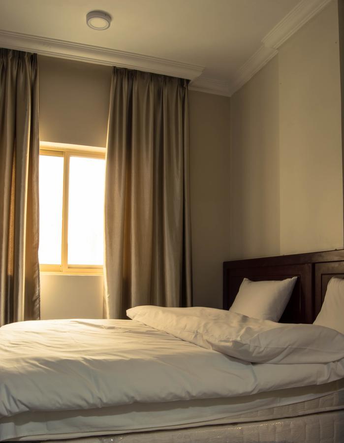 Wardah Hotel Apartments Sharjah Exterior foto